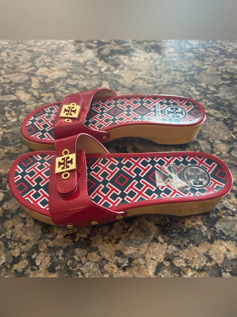 Tory Burch Red Patent Leather Wooden Platform Slides Gold Logo Sandals Sz 7.5